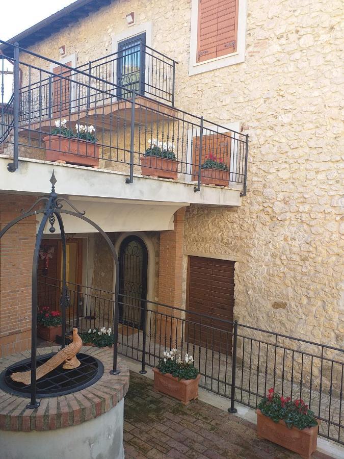 Casale Dei Priori Panzió Rocca Massima Kültér fotó
